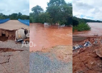 Parte de ponte sobre o Rio Fundo desaba após fortes chuvas no Sul do Piauí
