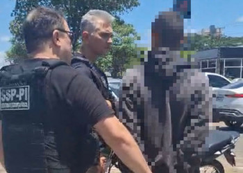 Motociclista por aplicativo agride passageiro com pedra na cabeça após desentendimento por conta de pagamento em Teresina