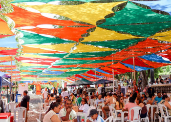 Feira na Praça terá pagode e ação de conscientização do Maio Roxo na Praça Pedro II neste domingo (24)