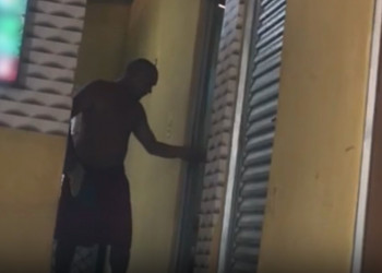 Mulher denuncia o pai por abuso sexual em Teresina; homem foi flagrado espiando filha e neta tomando banho