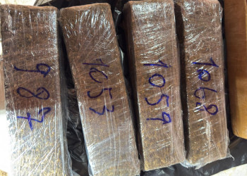 Polícias Civil e Militar prendem duas mulheres e apreendem 10 tabletes de drogas em Teresina