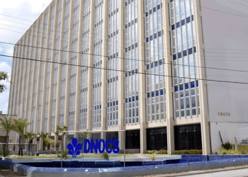 Auditoria aponta que DNOCS retirou 50 poços previstos para o Piauí e os redirecionou ao Ceará em contratos considerados ilegais