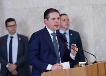 Fim da escala 6x1: Motta fecha acordo e decide votar projeto de lei do governo até fim do mês