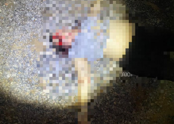 Mãe e filho são mortos a tiros na porta de casa no litoral do Piauí; suspeito fugiu em moto roubada
