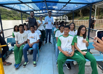 Novo píer e barco-escola revitalizado fortalecem turismo e educação ambiental em Teresina