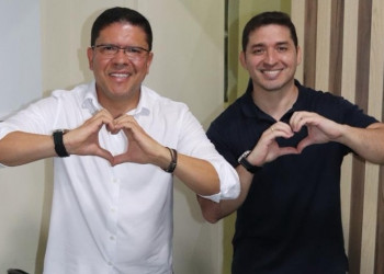 Acordo faz Prefeito tirar licença de ano para vice assumir, mas quem manda de verdade é o irmão, que oficialmente não tem cargo na gestão municipal