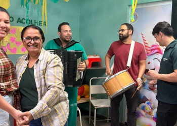 Clínica Pediátrica do HUT promove festa junina para crianças internadas