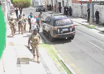 PM é preso por ameaças à ex-companheira em Teresina; durante negociação com BOPE, alegou que tiraria a própria vida