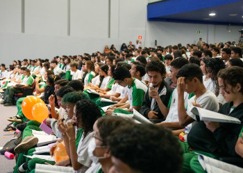 Piauí lidera em desempenho na redação do Enem e coloca escola estadual entre as melhores do país