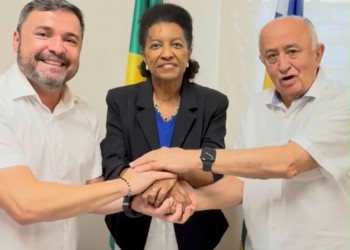 Rosário Bezerra é oficializada como suplente de Júlio César ao Senado nas eleições 2026