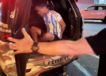 “Dublê de Rico”, suspeito de aplicar golpes no MA, é preso pela polícia em restaurante de Teresina-PI