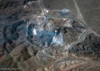 EUA atacam Irã pelo 9º dia consecutivo; dois petroleiros no Estreito de Ormuz explodiram