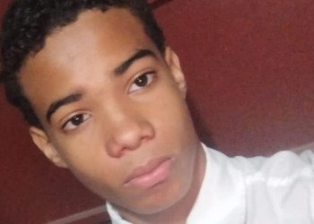 Jovem morre em hospital após sofrer descarga elétrica enquanto empinava pipa no Piauí