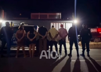 Polícia deflagra operação e prende 4 suspeitos de tráfico de drogas no Sul do Piauí; arma de fogo foi apreendida