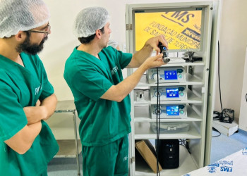 Prefeito Silvio Mendes destaca investimentos no HUT e inaugura novas torres de vídeo de laparoscopia