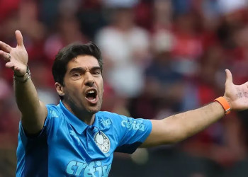 Ótimo para o Flamengo. Abel suspenso dois jogos, na reta decisiva do Brasileiro. Outra vez, ele não será nem advertido pela direção do Palmeiras
