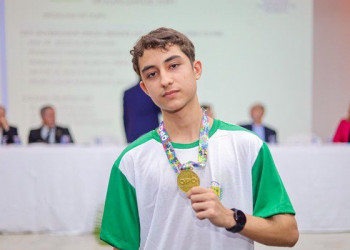 Medalhistas na OBMEP, estudantes da Rede Estadual do Piauí são selecionados para intercâmbio internacional de Matemática na China