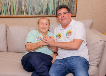 Rafael Fonteles sela aliança histórica com família Mão Santa em Parnaíba: “União boa para o povo