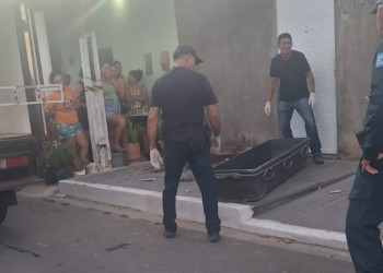 Homem é morto a facadas após discussão com outras duas pessoas em Parnaíba