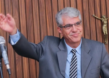 TCE suspende pagamentos de contrato de R$ 8,4 milhões da Prefeitura de Corrente e aponta falhas na execução