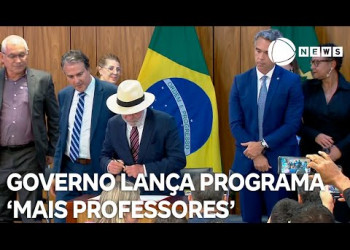 Governo lança programa 'Mais Professores' para valorizar área da educação