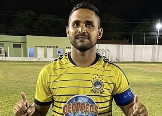 Jogador de futebol morre após ser atingido por ambulância em frente a hospital no Piauí