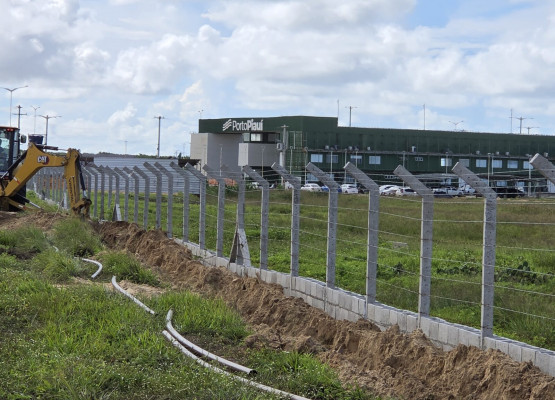 Águas do Piauí executa extensão de rede para atender Porto em Luís Correia