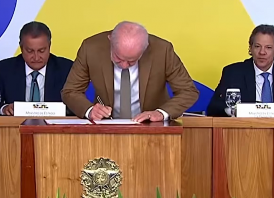 Lula zera impostos sobre diesel e anuncia alíquota maior para exportação de petróleo