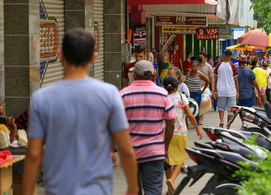 Taxa de informalidade no mercado de trabalho do Piauí fica abaixo dos 50% pela primeira vez, aponta IBGE