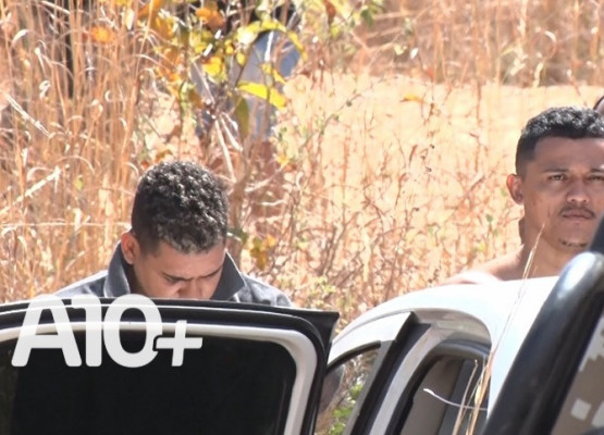 Dupla é presa suspeita de realizar assaltos na zona Sul de Teresina; arma e cartões de crédito são apreendidos