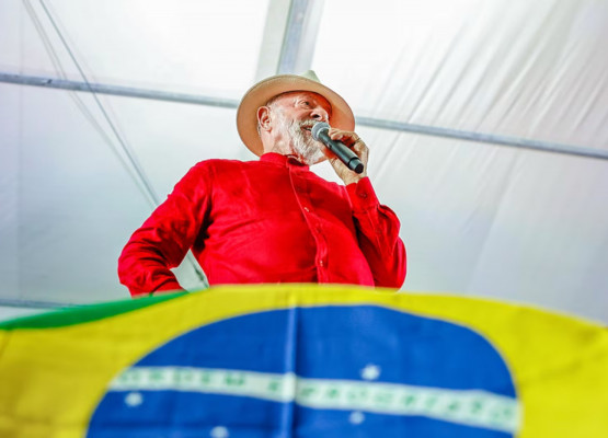 Lula diz que eleição será guerra: “Não tem mais Lulinha paz e amor”