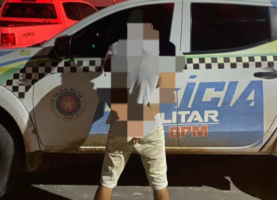 Homem é detido após pilotar moto embriagado próximo ao Fórum de Pio IX