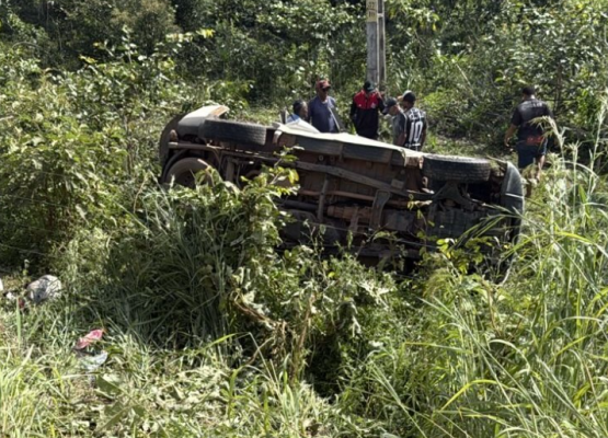 Grave acidente com carro deixa três mortos no interior do Piauí; criança seria uma das vítimas