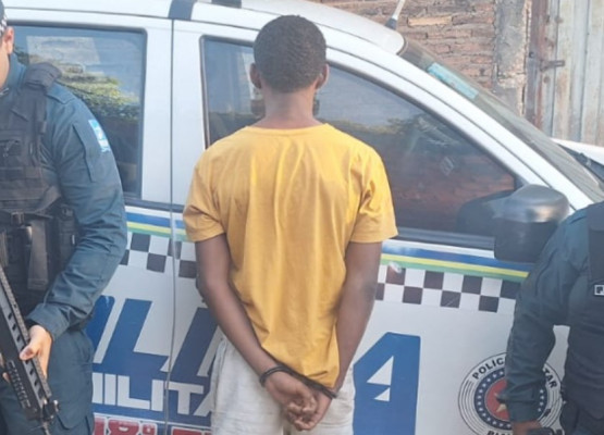 Adolescente é apreendido suspeito de tráfico no Piauí; mais de 180 porções de drogas foram encontradas