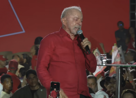 Em Teresina, Lula se emociona ao relembrar infância e dificuldades da mãe para criar 8 filhos; VÍDEO!