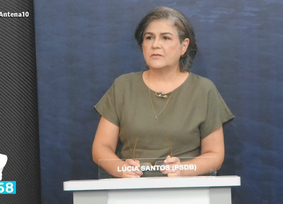 No debate da TV Antena 10, Lúcia Santos (PSDB) diz que saúde será prioridade em eventual governo