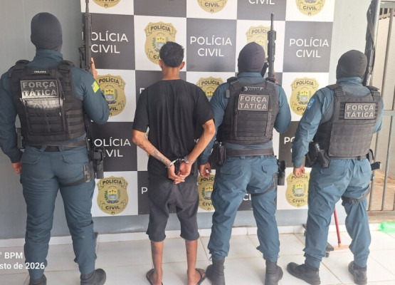 Homem é preso acusado de agredir a própria mãe no Piauí; drogas e munições foram apreendidas