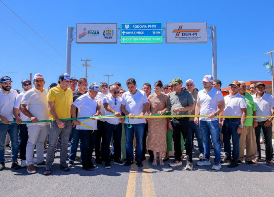 Governador Rafael Fonteles entrega asfalto da PI-115 em Assunção do Piauí e amplia acesso com o Ceará