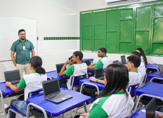 Mais de 200 profissionais são convocados para atuar na rede estadual de educação do Piauí
