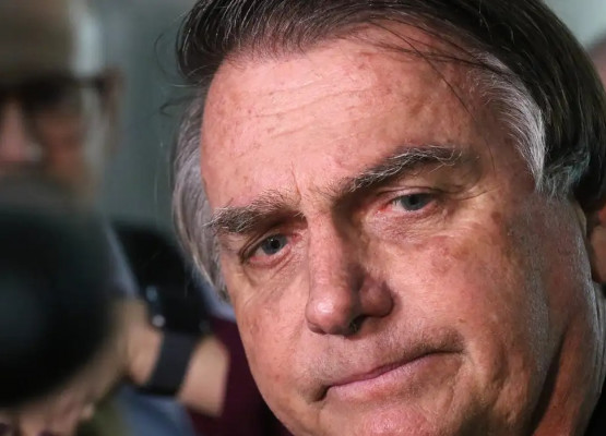 PM detalha ao Supremo escolta de Bolsonaro no dia da internação e diz que ele corria risco de morte