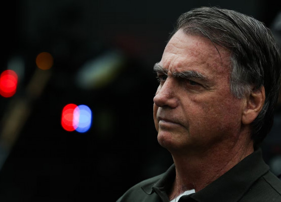 Em carta, Jair Bolsonaro lamenta críticas da direita a aliados e a Michelle