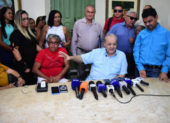 Prefeito Silvio Mendes anuncia compra de novos ônibus do transporte eficiente