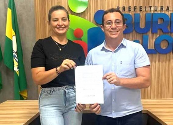 Ex-prefeito e atual Secretário de Finanças de Buriti dos Lopes é acusado de receber dois salários indevidamente