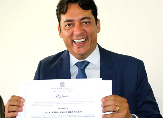 Contrato de R$ 4,3 milhões da Prefeitura de Riacho Frio é investigado por suspeita de superfaturamento de quase 600% no transporte escolar