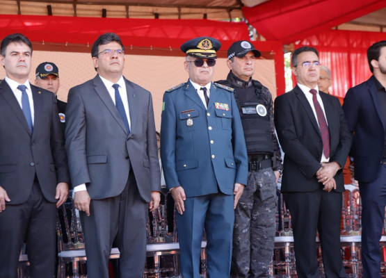 Governo do Piauí nomeia 200 soldados, promove 77 militares e entrega maior investimento da história do Corpo de Bombeiros