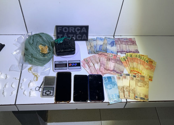 Dois jovens são presos suspeitos de tráfico de drogas durante evento no interior do Piauí