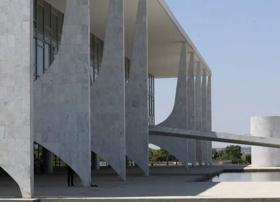 Conheça as atribuições do presidente e do vice-presidente da República
