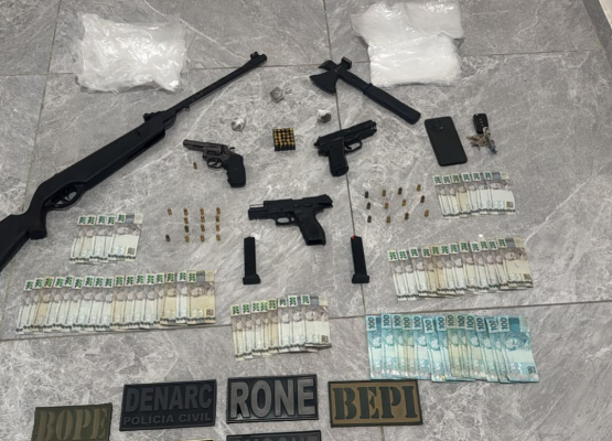 Operação contra o tráfico prende suspeitos e apreende armas e drogas no Piauí