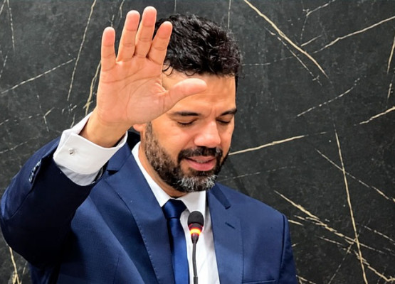 TCE multa prefeito e secretário de Educação de Monsenhor Gil por falhas na merenda escolar
