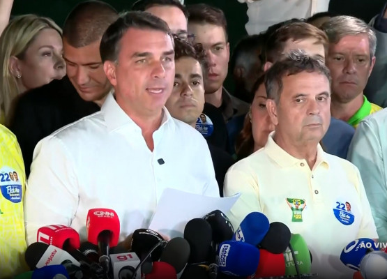 Flávio Bolsonaro não reconhece derrota e diz que pedirá anulação da eleição; VÍDEO!